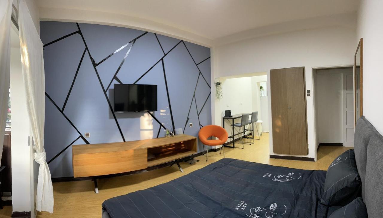 Bat Galim - Mirror Apartment By The Beach Haifa Esterno foto